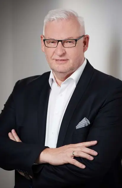 Reiner Schnieders: Persönliche und professionelle Begleitung bei Ihrer Maklernachfolge